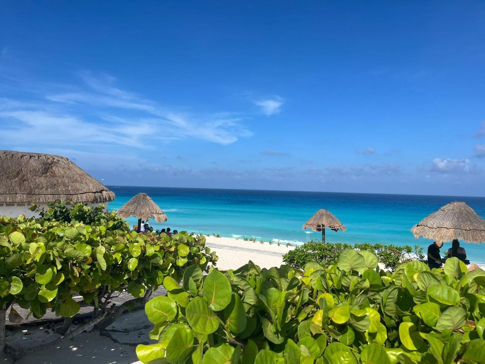 Astoria Gated Condos Cancún Kültér fotó